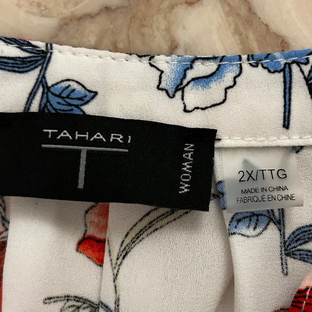 Tahari Floral Pullover Top 2X White